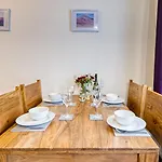 Rowrah Hall - The Old Hayloft *