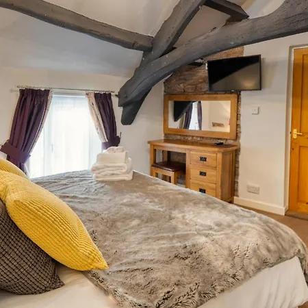 Rowrah Hall - The Old Hayloft Holiday home
