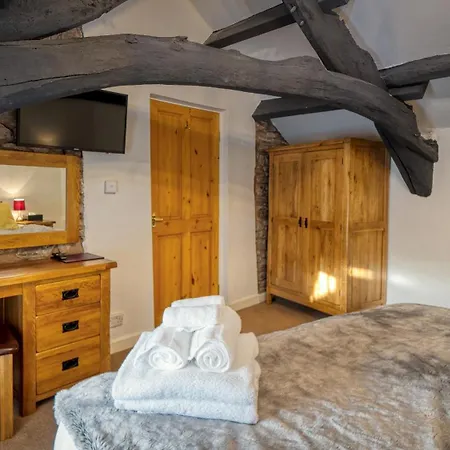 Rowrah Hall - The Old Hayloft Frizington