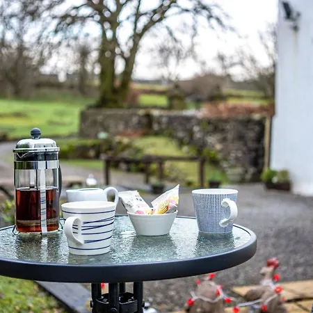 Rowrah Hall - The Old Hayloft *